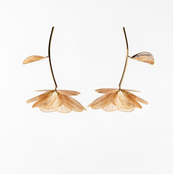 ZARA FLOWER EARRINGS GOLD - Picture 2 of 5